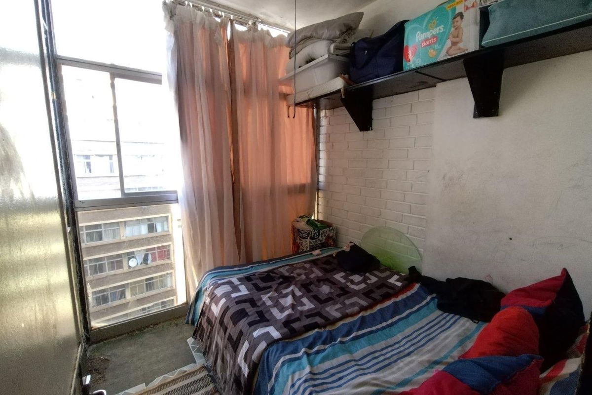 1 bedroom Apartment with Versatile Layout - Photo 4