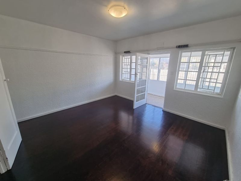 Spacious Unfurnished 1-Bedroom Apartment To Rent in Mowbray - Photo 6