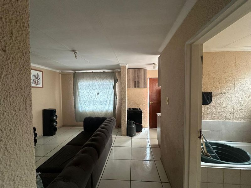 2 Bedroom House For Sale Evaton West - Photo 3