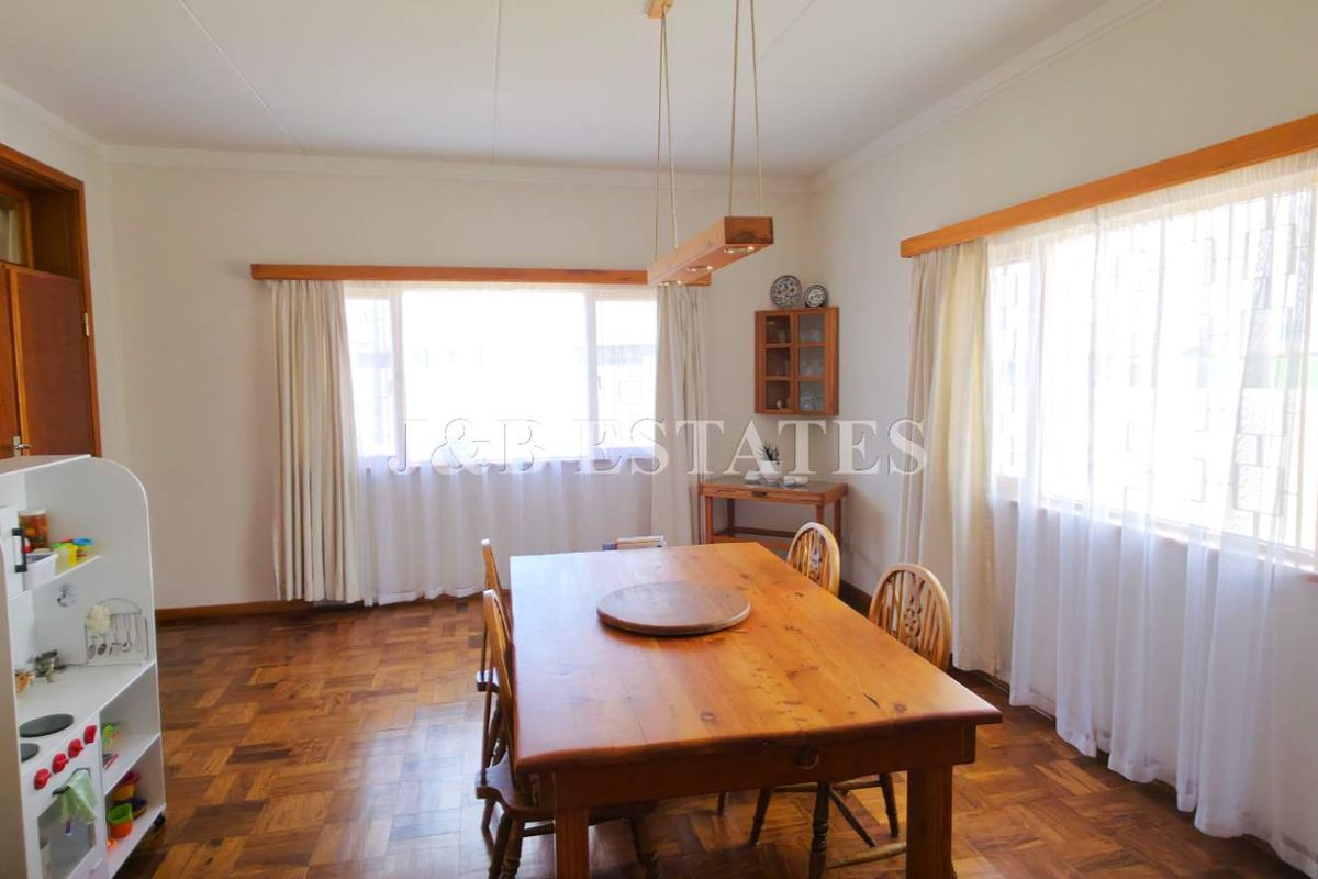 Family House With Flatlet - Photo 5