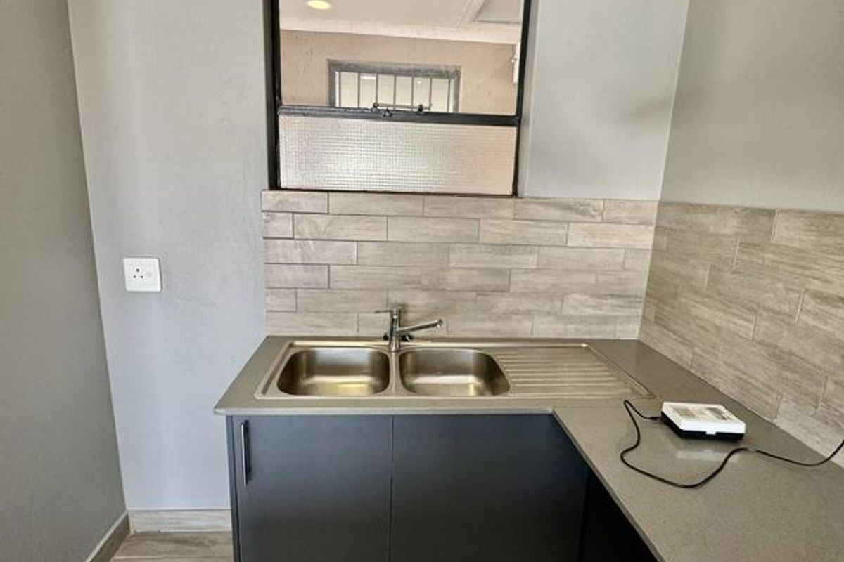 1 BED 1 BATH MODERN APARTMENT FOR SALE KENSINGTON B - Photo 4