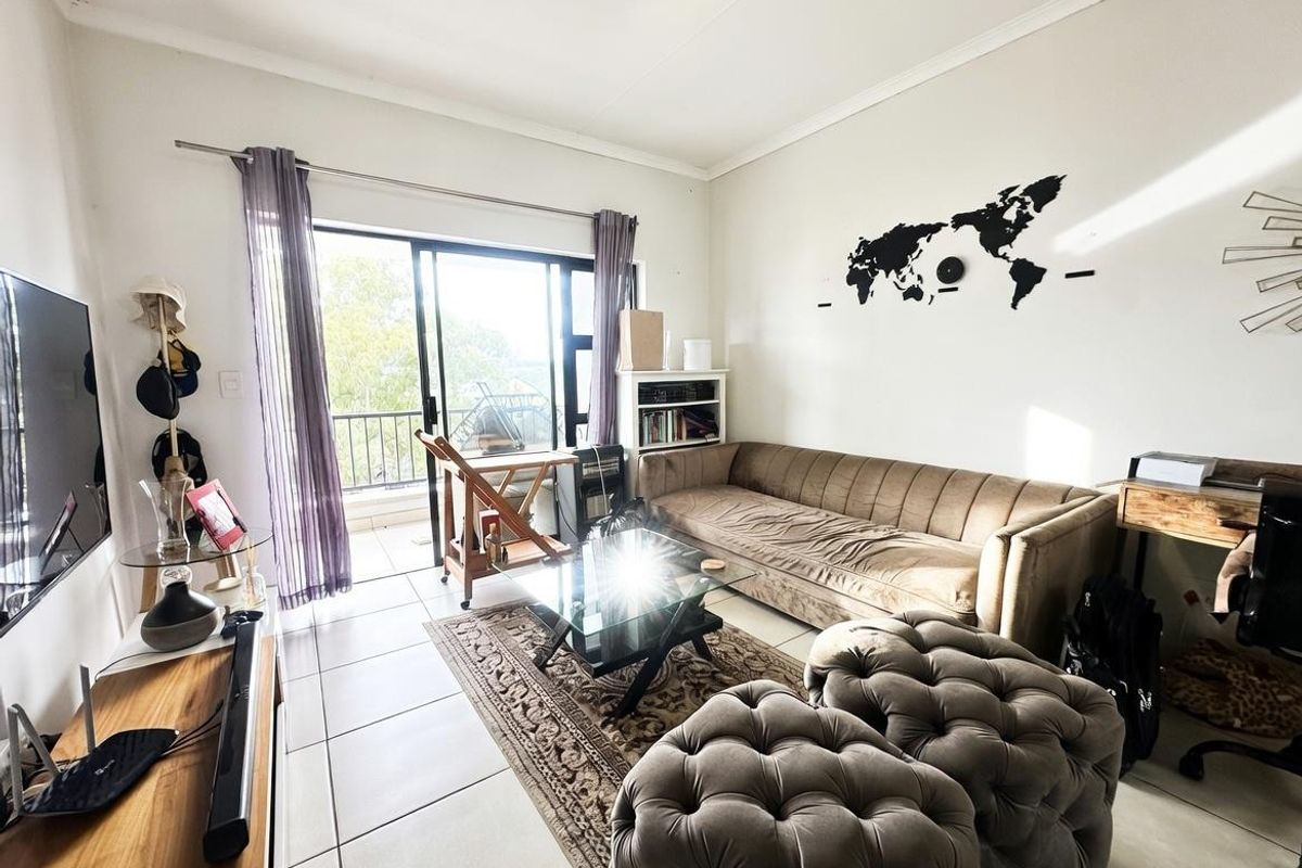 PENTHOUSE ONE BED APARTMENT WITH GORGEOUS VIEW FOR SALE - Photo 4