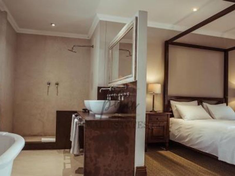 Dazzling & Chic Boutique hotel, CC registered  with spectacular views for sale in Walvis Bay, Namibia selling for N$26 mil !!! - Photo 10