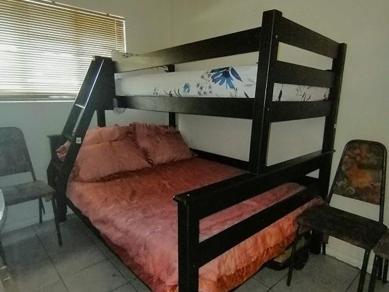 Ideal for first time buyers, young couples and/or a small family. - Photo 10