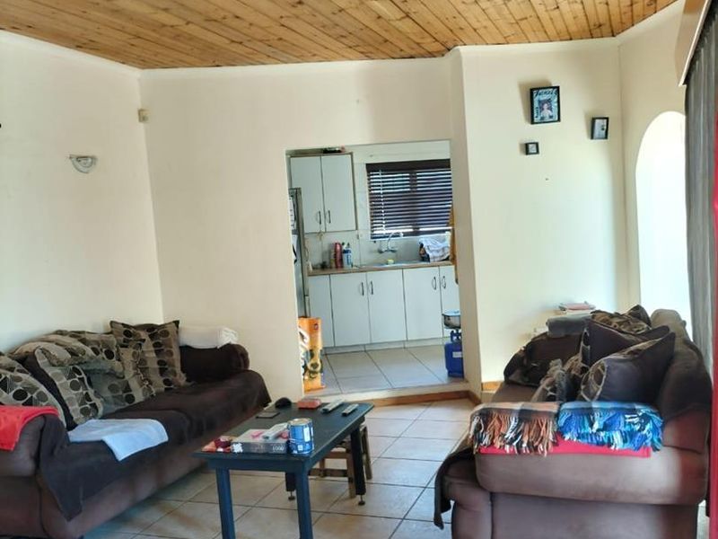 **Prime Location – Just 2 Blocks from the Lagoon in Meersig** - Photo 4