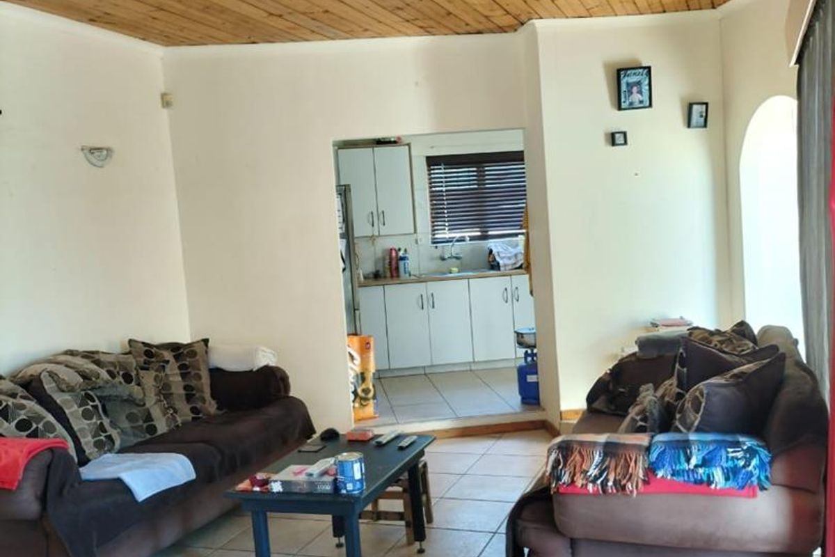 **Prime Location – Just 2 Blocks from the Lagoon in Meersig** - Photo 4