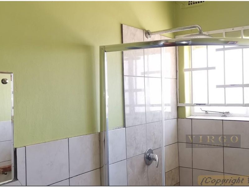 COZY 2 BEDROOM 1ST FLOOR APARTMENT FOR SALE IN WINDHOEK WEST: PASTEURHOF - Photo 10