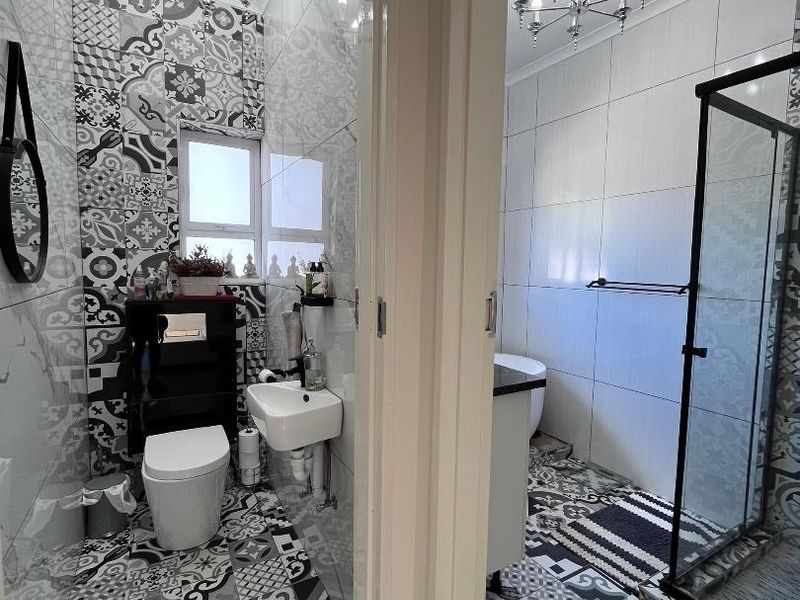 House For Sale In Eros - Photo 3