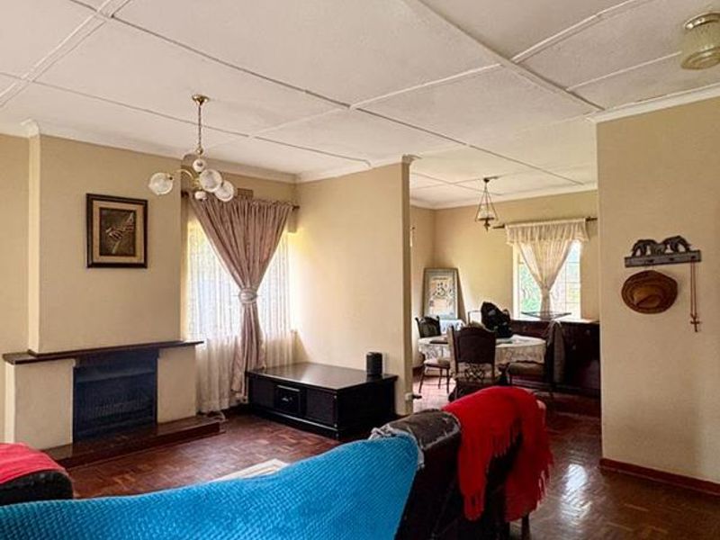 3 bedroom Home in Rembranft Park - Photo 4