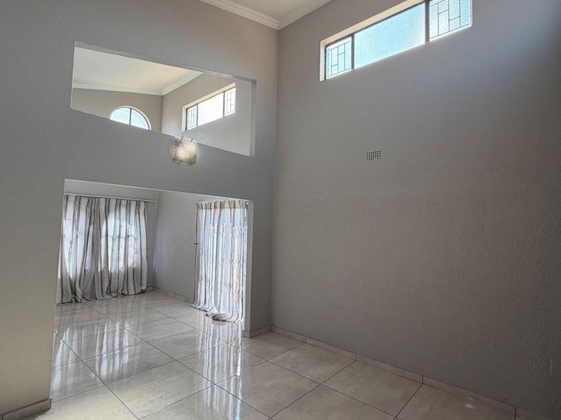 3-Bedroom Family Home to Rent in Klipportjie, Boksburg - Photo 10