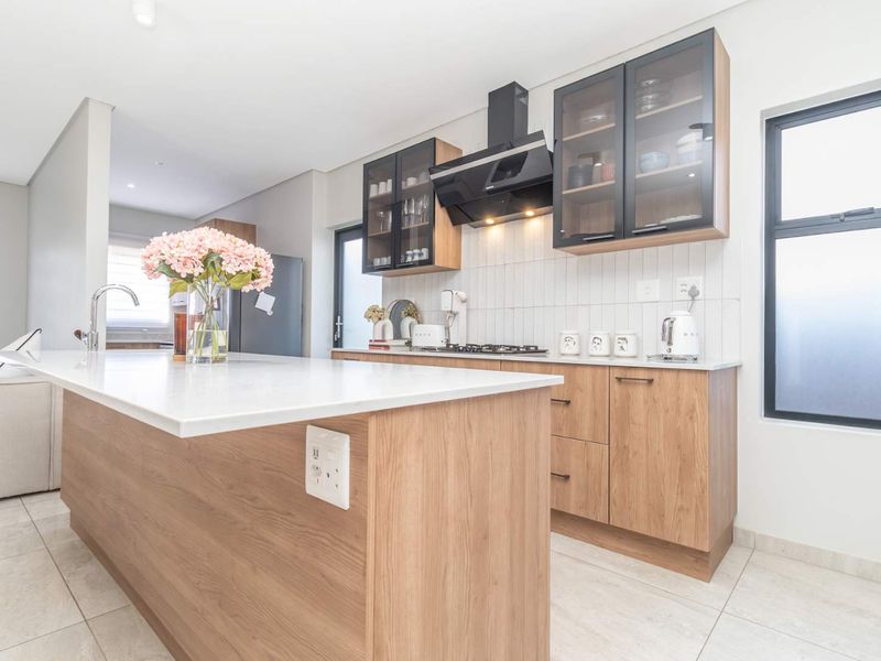 Beautifully Designed.  Perfectly Located - Photo 6