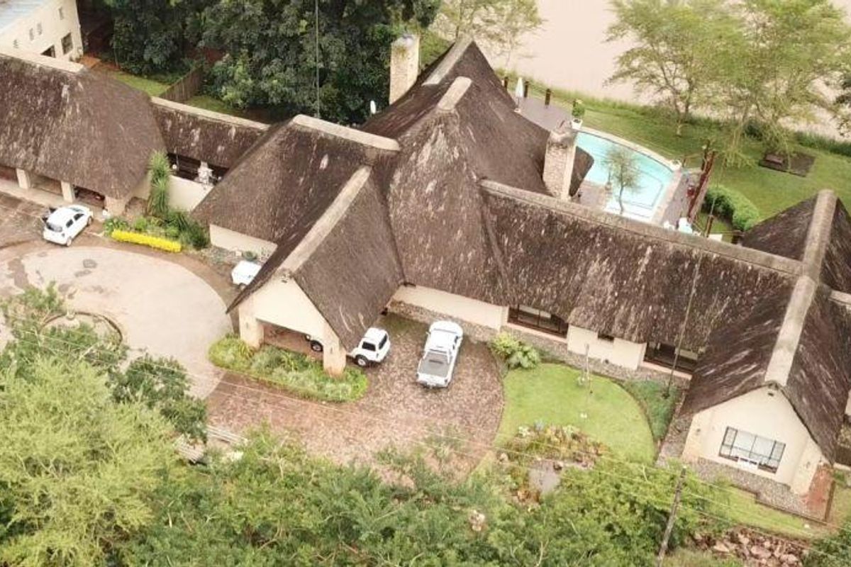 Spectacular Smallholding for Sale – A View and location Money Can’t Buy - Photo 2