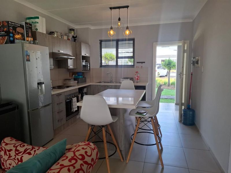 Invest Smart, live secure and stay central. - Photo 2