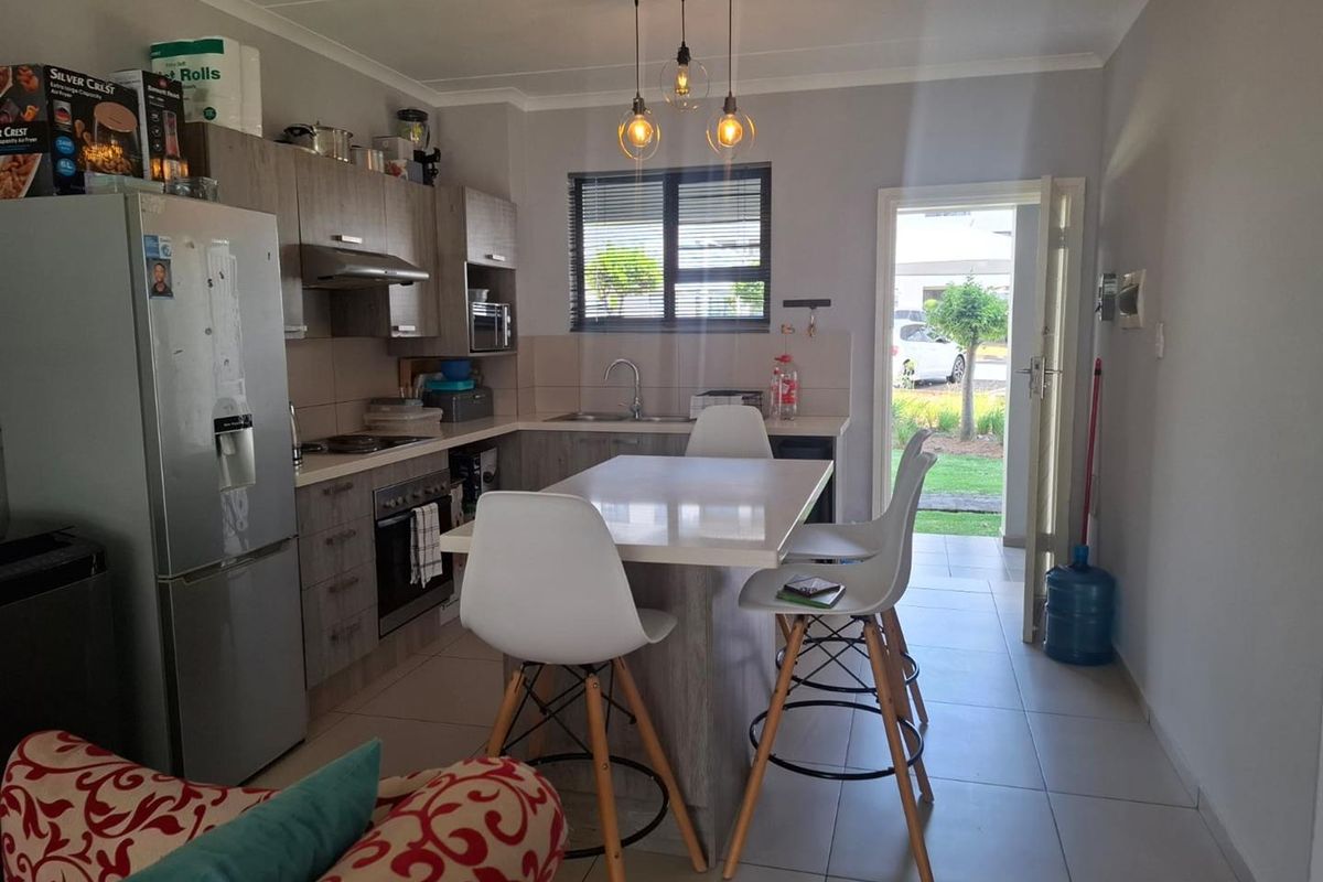 Invest Smart, live secure and stay central. - Photo 2