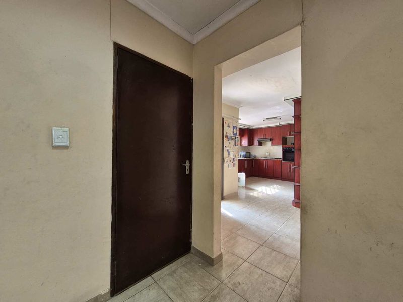 Kuisebmond, Walvis Bay:  3 Bedr Home is for Sale - Photo 7