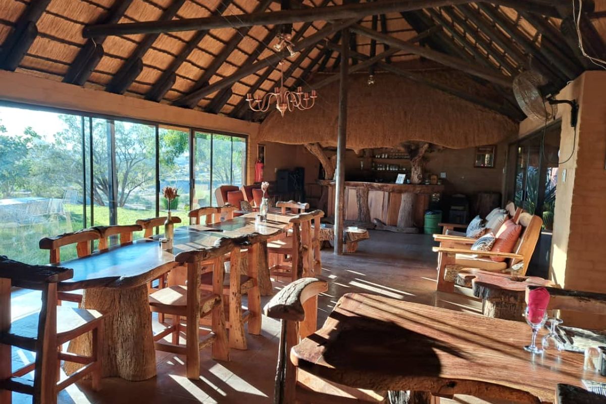 Guest House & Private Residence for Sale – Gochas, Hardap Region - Photo 3