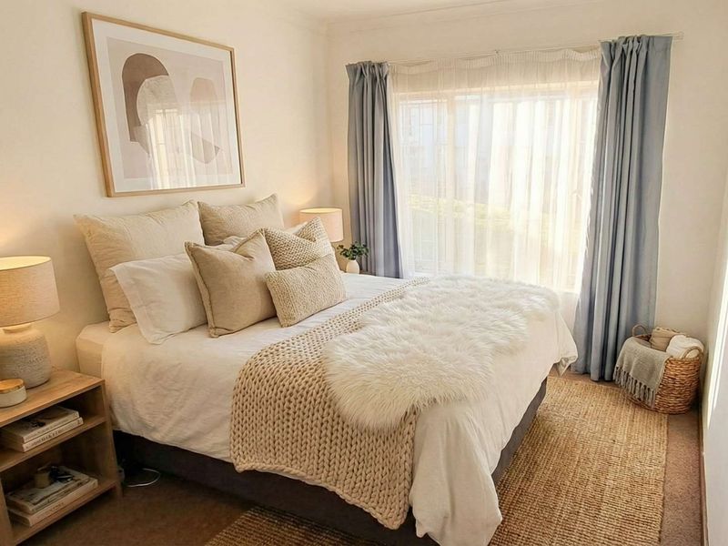 Affordable one‐bed gem with patio and parking - Photo 5