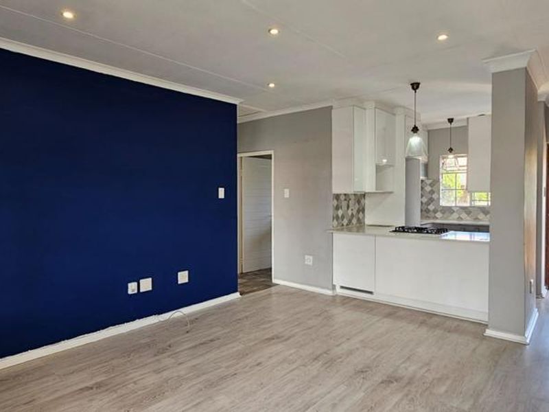 2 Bedroom Townhouse For Sale In New Redruth - Photo 4