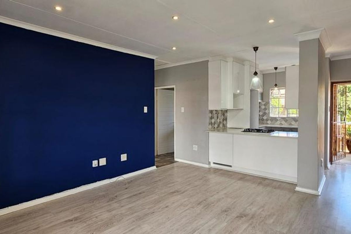 2 Bedroom Townhouse For Sale In New Redruth - Photo 4