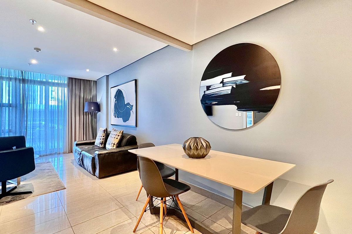 2 BEDROOM | 2 BATHROOM APARTMENT - Photo 4