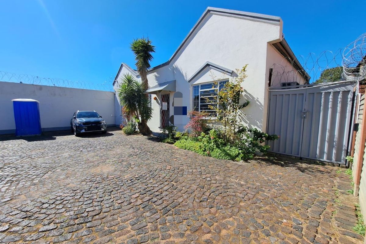 Versatile Business-Zoned Property in South Johannesburg - Photo 5