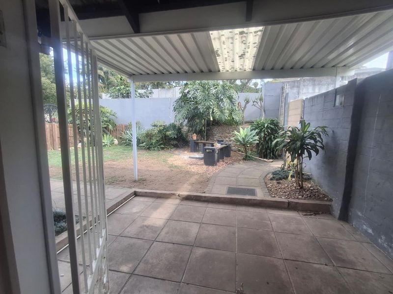 WESTVILLE - CLOSE TO SCHOOLS - Photo 2