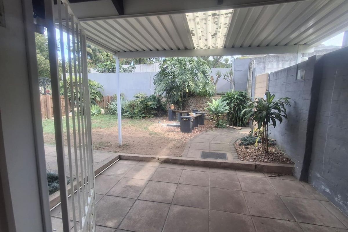 WESTVILLE - CLOSE TO SCHOOLS - Photo 2