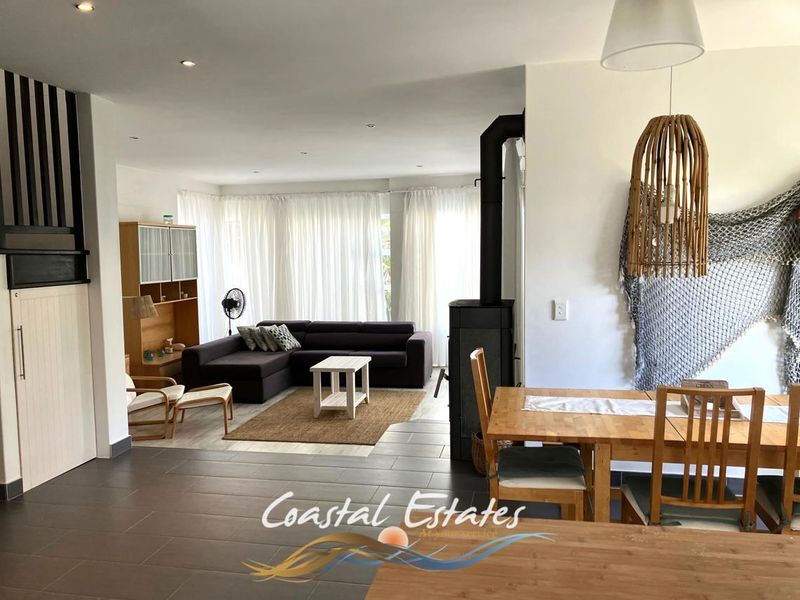 Stunning 3-Bedroom Townhouse with Breathtaking Sea Views - Photo 6