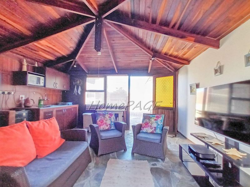 Ext 9, Swakopmund:  4 Bedr Home with 2 Bedr Flat is for Sale - Photo 4