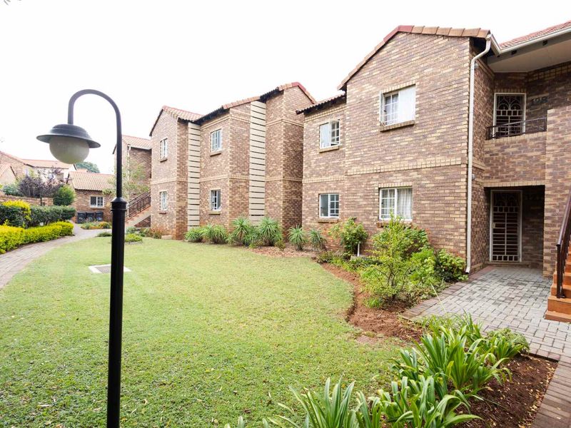 2 Bedroom Top-Floor Apartment for Sale in Papillon Equestria - Photo 2