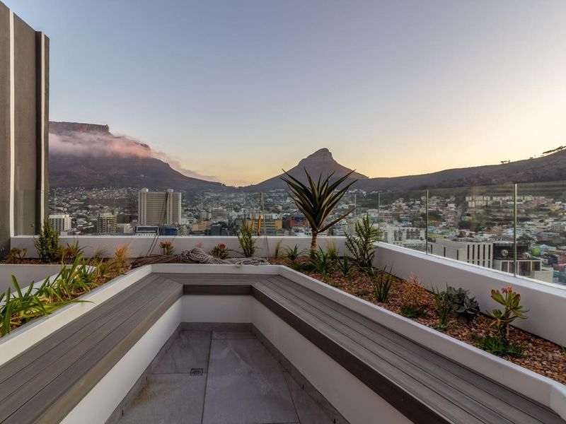 Modern Fully Furnished 1-Bedroom Apartment in Cape Town City Centre - Photo 2