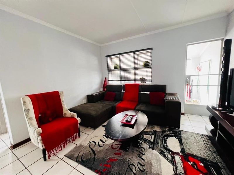Apartment For Sale in New Redruth, Alberton - Photo 9