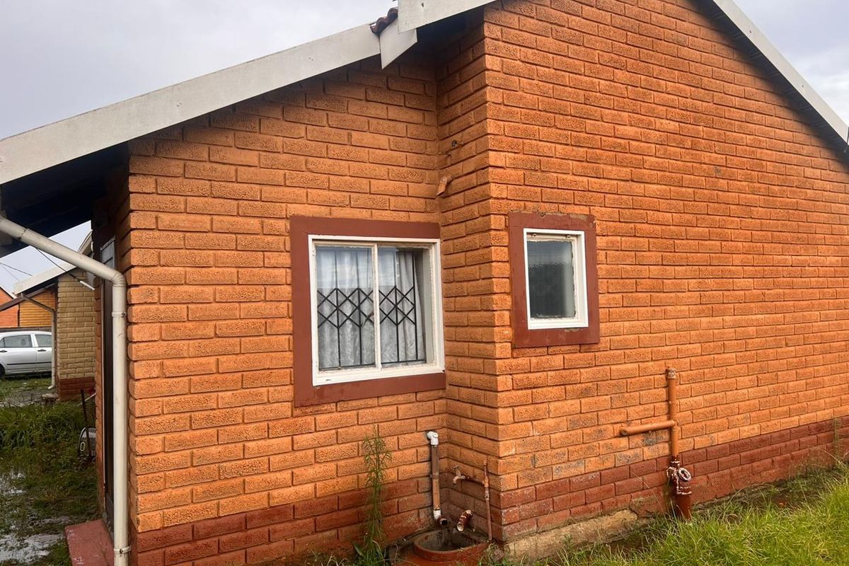 2 Bedroom House For Sale in Evaton West - Photo 3