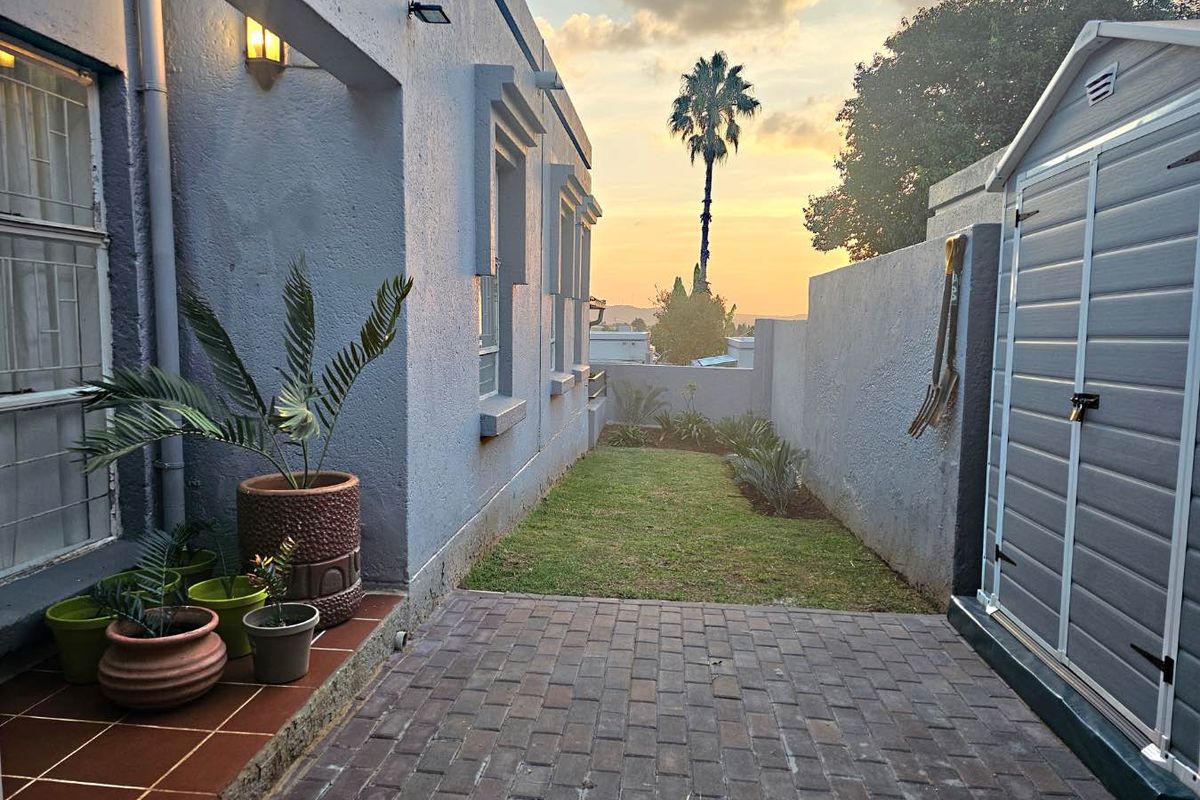 Modern Comfort Meets Tranquil Garden Living in Radiokop - Photo 5