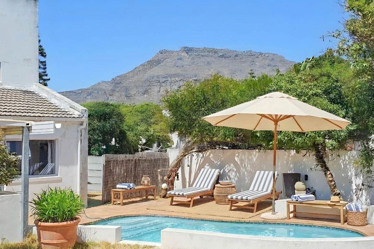 Spacious, family home near the water! - Photo 5