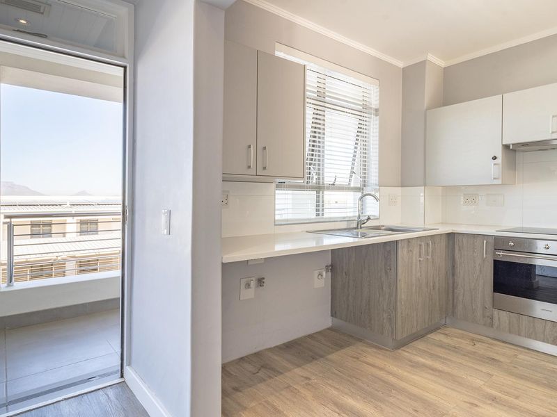 Effortless Living & Peace of Mind in De Plattekloof Lifestyle Estate - Photo 2