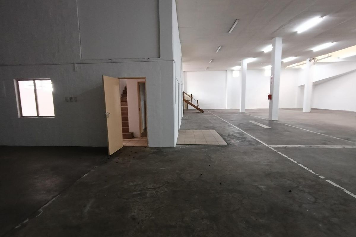 609m2 - Prime Factory / Warehouse To Let – Excellent Location - Photo 3