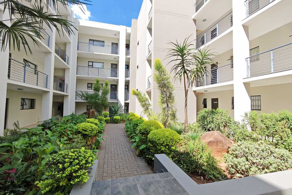 1 Bedroom Apartment for Sale in North RIding - Photo 3