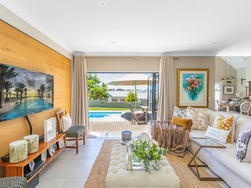 Estate Living with Outeniqua Mountain Views - Photo 6