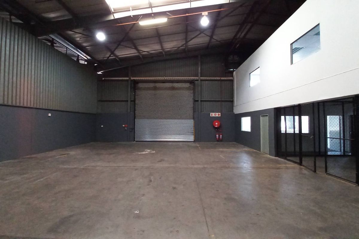 1,008m2 Secure Industrial Space Available in Isando's Premier Business Park - Photo 4
