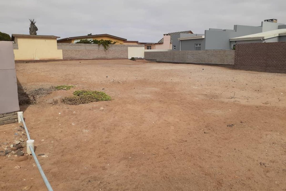 AFFORDABLE BIG ERF FOR SALE IN HENTIES BAY - Photo 4