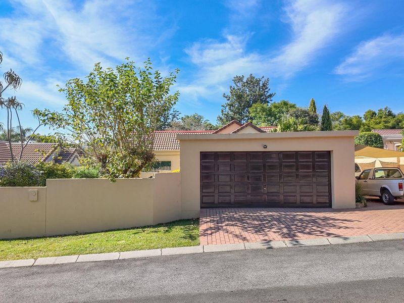 3 Bedroom freehold cluster for sale in Douglasdale - Photo 7