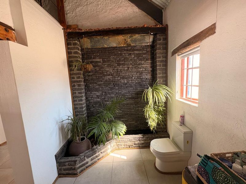 Perfect ready to move in Furnished Family Holiday home for the large family in Hentiesbay - Photo 4