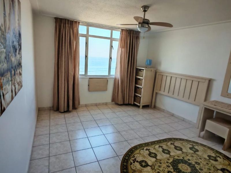 Secure Lock Up and Go with Panoramic Sea Views ALL OFFERS FROM R950 000.00 EXCLUDING FURNITURE WILL BE PRESENTED.... - Photo 9