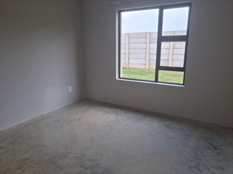 Tanganani Development  - Brand New! R 725 450 3 beds 1 bath - Photo 5
