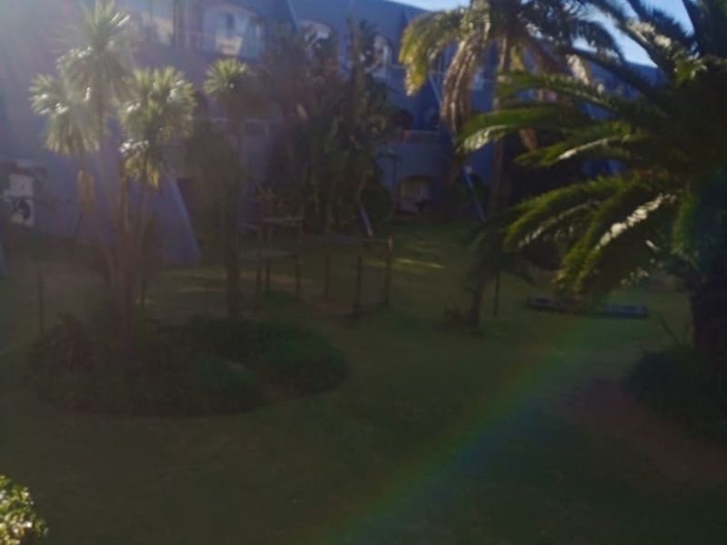 Secure 2 Bedroom Apartment for Sale in Florida - Photo 2