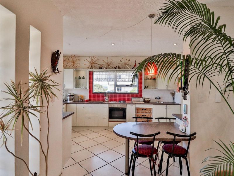 A Notable Investment - 6 Bedroom Double-story Home in De Kelders - Photo 10