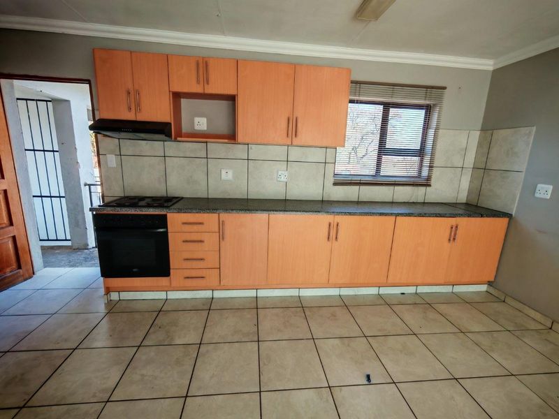 Apartment For Sale - Photo 3