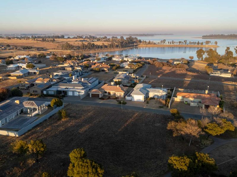 Prime 1026 Sqm Plot in Serene Vaalmarina – Your Dream Property Awaits - Photo 3