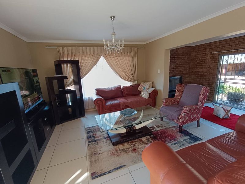 AMBERFIELD - CENTURION - 3 BEDROOM HOUSE - Photo 9